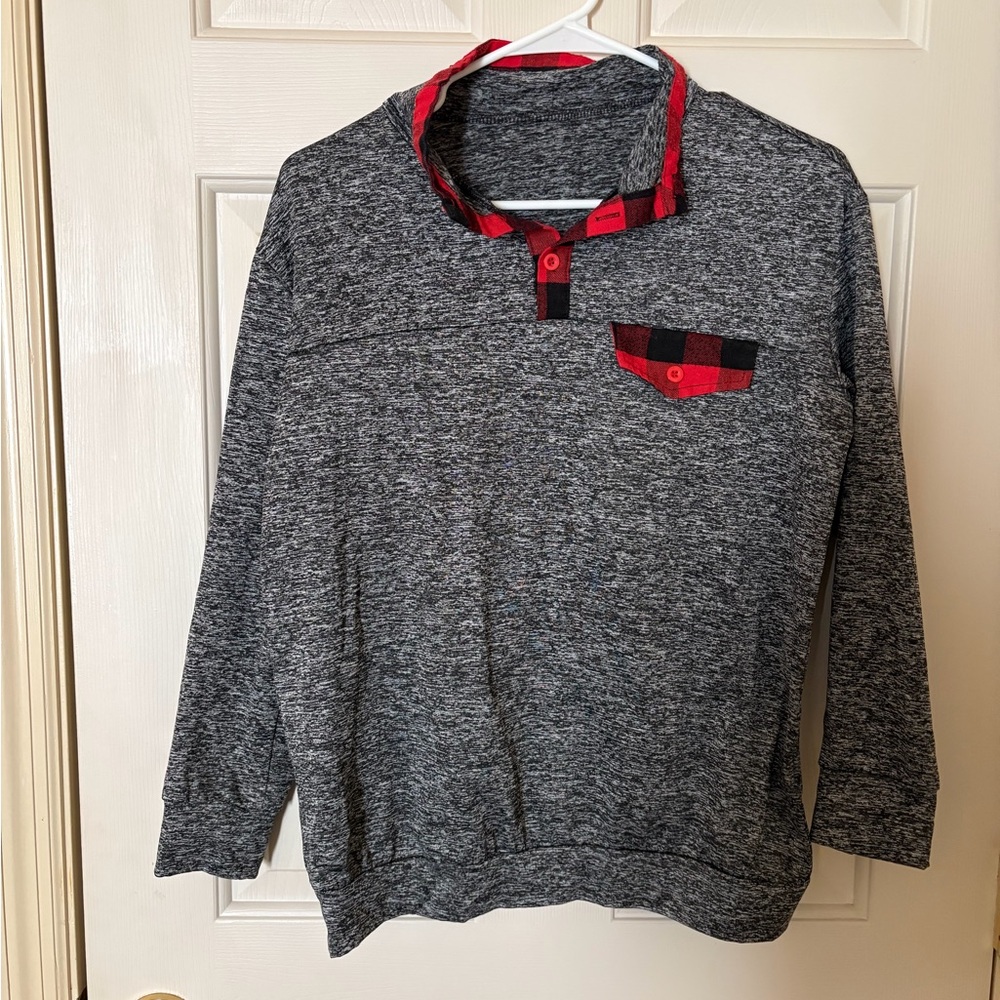 Women’s Heather Gray Sweater with Red Plaid Trim